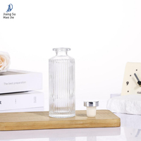 Bouteille d'aromathérapie cylindrique de 150 ml, bouteille d'aromathérapie vide transparente à motifs verticaux, bouteille d'aromathérapie sans flamme