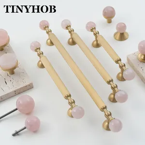 Poignées <span class=keywords><strong>de</strong></span> meuble en quartz rose et laiton, boutons en cristal naturel pour armoire <span class=keywords><strong>de</strong></span> cuisine, commode, penderie, quincaillerie <span class=keywords><strong>de</strong></span> meuble dorée - Product Image 2