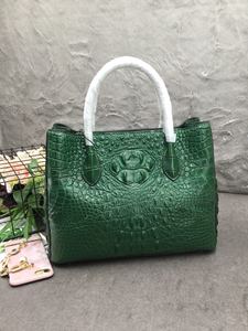 Vente en gros de sacs à main en cuir véritable 100% - Noir - Sac fourre-tout en cuir de crocodile 100% pour femmes - Fournisseur de sacs en cuir de haute qualité pour femmes - Product Image 5