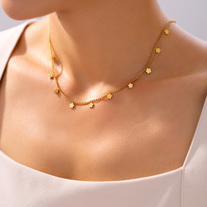 Hot Sell 18K Gold-Plated Stainless Steel <b>Statement</b> <b>Necklace</b> with Floral Pendant | Fashionable Collarbone Chain - Product Image 2