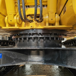 Excavadora sobre orugas mediana Caterpillar CAT320C importada de 20 toneladas utilizada con bomba de motor, capacidad de cubo de 1,1 m, venta al contado de potencia de 128kw - Product Image 3