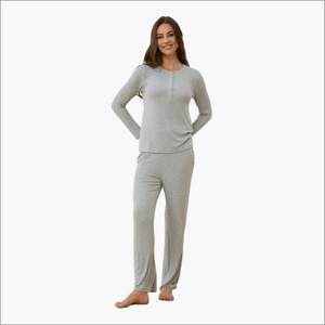 Pyjama en bambou pour femmes, ensemble de vêtements de nuit personnalisés, ensemble de pyjama uni, pyjama en coton pour femme, ensembles de vêtements de détente, vêtements de nuit pour femmes, pyjama en bambou - Product Image 3