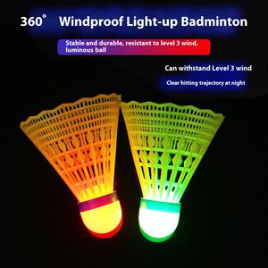 SunTup WT LED Glow <span class=keywords><strong>Badminton</strong></span> |   Nylon coupe-vent |   Volant lumineux haute élasticité et durable pour l'entraînement et les jeux nocturnes en extérieur - Product Image 4