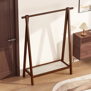 Perchero de pie para dormitorio y uso doméstico, de madera maciza, perchero y estante de almacenamiento interior, limpio y sencillo. - Product Image 1