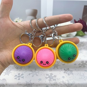 พวงกุญแจตุ๊กตาซาลาเปาจิ๋วแบบจำลองพร้อมไฟ ของเล่นเด็ก ของขวัญสำหรับงานอีเว้นท์ สินค้าขายดี ดีไซน์ใหม่สุดสร้างสรรค์ - Product Image 2