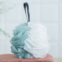 Éponge de bain en PE en gros, mignonne, exfoliante, pour le dos, à bulles riches, pour femmes et hommes, en maille douce, type loofah