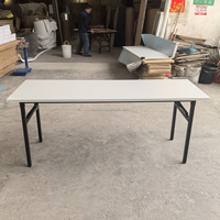 Table pliante rectangulaire de banquet en mélamine, durable et à prix avantageux, en vente chaude