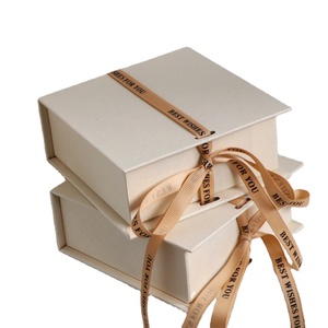 Giấy màu nâu cam <span class=keywords><strong>mini</strong></span> kraft hình trái tim Ngày Valentine hai cửa mở hộp quà tặng từ tính cho hiện tại với chèn - Product Image 1