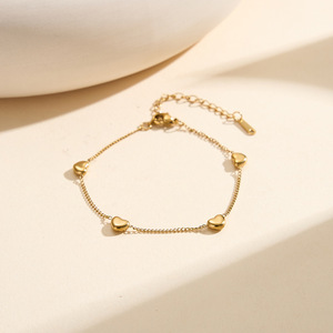 สร้อยข้อมือรูปหัวใจเคลือบทอง 18K ประดับเพชรซิคอน สแตนเลส 304 โรแมนติก เหมาะสำหรับผู้หญิง ใช้ในชีวิตประจำวัน หรือเป็นของขวัญ - Product Image 4