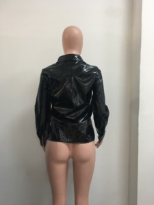 Nueva Colección Otoño/Invierno, Camisa de Manga Larga para Mujer con Estampado de Serpiente Brillante en Cuero PU, Moda - Product Image 6