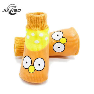 कस्टम डिजाइन wps024 क्लासिक शैली कुत्ते पनरोक पालतू जूते और मोजे विरोधी पर्ची पंजा समर्थक - Product Image 1