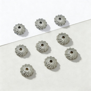 Cuentas espaciadoras en forma de flor de hierro chapadas en blanco K para la fabricación de pulseras, componentes de joyería - Product Image 3
