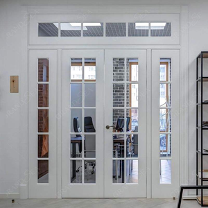 Puerta de Entrada Principal de Diseño Italiano Clásico de Lujo, Fabricada en Madera de Teca Contrachapada, con Rejilla Francesa y Doble Puerta de Madera y Vidrio - Product Image 2