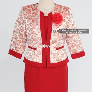 Ensemble tailleur formel rouge contrastant avec strass, deux pièces, grande taille, pour femme, idéal pour le bureau ou l'église - Product Image 4