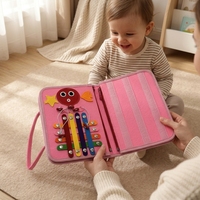 Livre d'activités personnalisable en tissu doux, livre silencieux en feutre Montessori, livre d'autocollants magiques sensoriels pour l'apprentissage précoce des bébés, jouets pour enfants et tout-petits