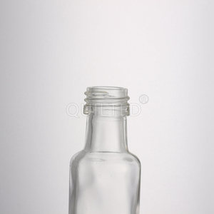 Mini bouteille <span class=keywords><strong>d</strong></span>'esprit hermétique en verre à <span class=keywords><strong>alcool</strong></span> transparent <span class=keywords><strong>de</strong></span> 1 oz Offre Spéciale avec bouchon bouteilles miniatures faveur <span class=keywords><strong>de</strong></span> fête pour mariage - Product Image 4