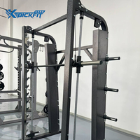 Machine Smith Commerciale Bickfit pour Salle de Sport, Construction Robuste en Acier avec Verrou de Sécurité et Barre de Musculation Réglable