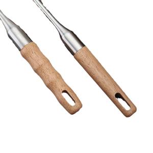 Ensemble d'ustensiles de cuisine en acier inoxydable, 4 pièces, spatule et cuillère résistantes à la chaleur avec manche en bois, pour usage en cuisine - Product Image 2