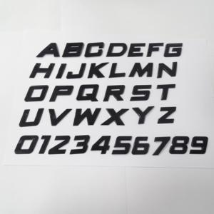 สติ๊กเกอร์ติดรถยนต์ ตัวอักษร 3 มิติ ขนาด 25 มม. แบบเอียง สีดำโครเมียม สำหรับตกแต่งรถยนต์ โลโก้รถยนต์ ชุดแต่งรถยนต์ - Product Image 1