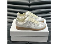 Nouvelle version de haute qualité, nouvelle tendance, chaussures de course légères à lacets pour hommes et femmes, marque célèbre, baskets de sport respirantes pour la marche