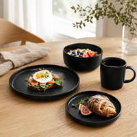 Service de table 4 pièces en céramique premium noir mat sans plomb, en grès durable, résistant au lave-vaisselle et à la chaleur