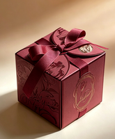 Boîte cadeau carrée élégante à motifs floraux, avec ruban décoratif, pour bonbons et chocolats, idéale pour les fêtes de mariage