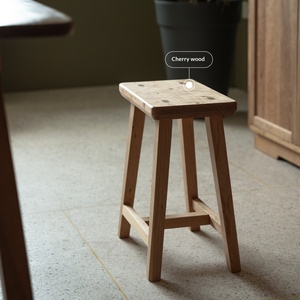 Tabouret de bar minimaliste moderne en bois massif YJ, double hauteur, repose-pieds, usage domestique, chêne rouge, noyer noir, modèle YJ005 - Product Image 3