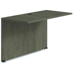Escritorios para computadora Alera Seville Series de nogal de 48w x 24d x 29h con puente de retorno de 29h - Product Image 1
