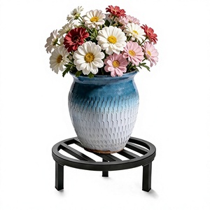 Supporto Rotondo Rialzato in Metallo <span class=keywords><strong>per</strong></span> <span class=keywords><strong>Vasi</strong></span> <span class=keywords><strong>di</strong></span> <span class=keywords><strong>Fiori</strong></span> - Espositore da Giardino Contemporaneo con Doghe <span class=keywords><strong>per</strong></span> Decorazioni Vegetali da Interno ed Esterno - Product Image 1
