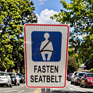 Placa de aluminio hecha a medida, placa de señal de tráfico reflectante, LED y puntas de seguridad solar para una conducción segura, hecha a medida - Product Image 5