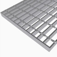 Grille en acier galvanisé robuste sur mesure pour passerelle industrielle