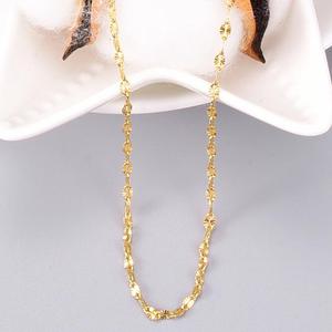 Collar de cadena de eslabones con diseño de flores doradas, Gargantilla de acero inoxidable 316L, Simple - Product Image 3