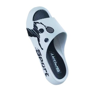 Nouvelles pantoufles de tennis d'intérieur pour hommes avec fonction antidérapante Fond doux et épais Sens de marcher sur la merde pour l'été à la maison - Product Image 3