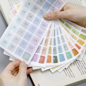 12 fogli per confezione Adesivi per la data del calendario perpetuo a colori per quattro stagioni manuale fai da te per tutto l'anno adesivi per il manuale del pianificatore - Product Image 2