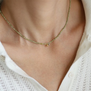 Collar de Joyería Vintage con Cuentas Doradas y Cadena de Cuentas Verdes para Mujer - Product Image 3