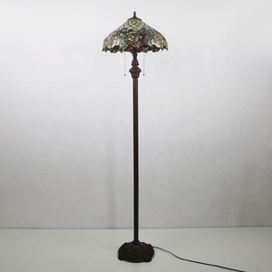 Lámpara de Pie LED LongHuiJing de 16 Pulgadas con Pantalla de Vidrio Tradicional Teñido, Hecha a Mano, E27 Multicolor para Sala de Estar - Product Image 3