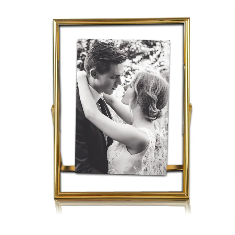 Wholesale Modern Style Table Standing Gold Color Wedding Present 4X6 5x7 6x8 11x14 Metal Photo Picture Frame With Custom Package