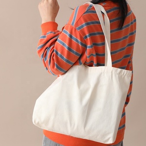 Grand sac fourre-tout en toile rayée avec citation inspirante, en coton écologique, idéal pour les étudiants, les trajets quotidiens et le shopping - Product Image 4