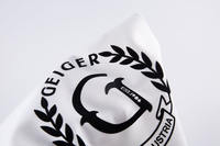 Étiquettes thermocollantes personnalisées avec logo en lettres pour vêtements, étiquettes en film PET floqué avec impression offset pour t-shirts et sweats à capuche