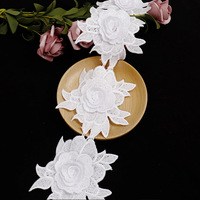 Lait soie 3D rose fleur dentelle Applique broderie patch bordure dentelle garniture à vendre