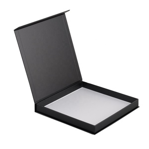 लक्जरी कस्टम लोगो मुद्रित काले कठोर कागज कार्डबोर्ड महिला हिजाब के लिए चुंबकीय तह उपहार बॉक्स - Product Image 2
