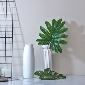 ใบมอนสเตอร่าจำลองสีเขียว ต้นไม้ประดิษฐ์ตกแต่งภายในบ้าน ใบไม้จำลองคุณภาพสูง - Product Image 3