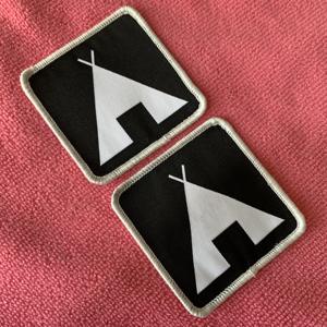 Patch tissé pour tente à <span class=keywords><strong>coin</strong></span> rond à bordure surmontée, badge de vêtement en textile lavable en matériau épais pour vêtements - Product Image 1