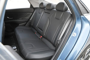 Auto Usata <span class=keywords><strong>Hyundai</strong></span> Elantra 2022, Berlina di Seconda Mano in Buone Condizioni, Economica, Bassa Manutenzione, Qualità Affidabile, Auto Familiare - Product Image 4