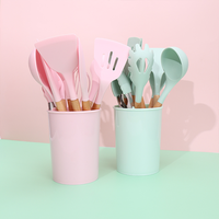 Vente en gros 12 pièces ensemble d'ustensiles de cuisine haut de gamme bleu silicone et bois antiadhésif Durable accessoires de cuisine organisateur d'ustensiles