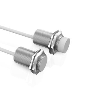 Le détecteur de proximité capacitif série M30 détecte un capteur de proximité capacitif NPN non contigüe de 20 mm sans commande. - Product Image 1