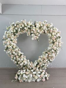 Arco de Flores Artificiales Redondo, Color Blanco Marfil y Rosa Champán, Follaje Verde, Arco Floral de Seda para Decoración de Bodas - Product Image 2