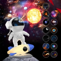 Fusée astronaute 12 en 1 HD Galaxy Star veilleuse Bluetooth haut-parleur planétarium projecteur pour chambre salle de jeu
