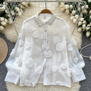 Blusa de malla floral 3D con pedrería, de manga larga y corte holgado para mujer, a la moda. - Product Image 1