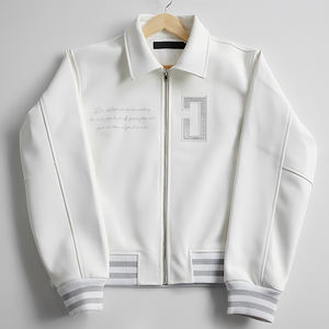 Chaqueta Universitaria de Cuero PU con Cremallera y Parches de Chenilla Bordados Personalizados de Alta Calidad para Hombre - Product Image 3